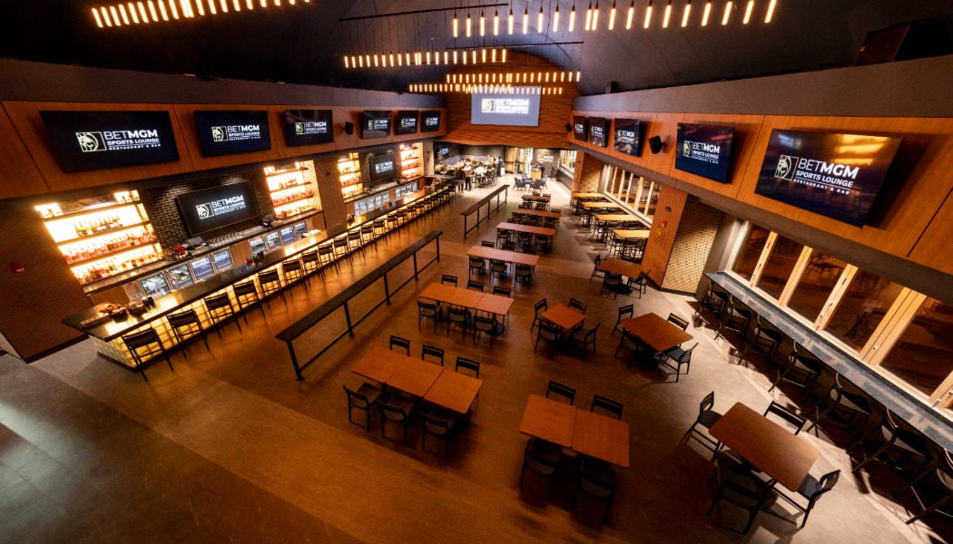 BET-MGM sports lounge in Bridgestone Arena-wide-angle BET-MGM sports lounge in Bridgestone Arena with numerous displays installed by S&L Integrated