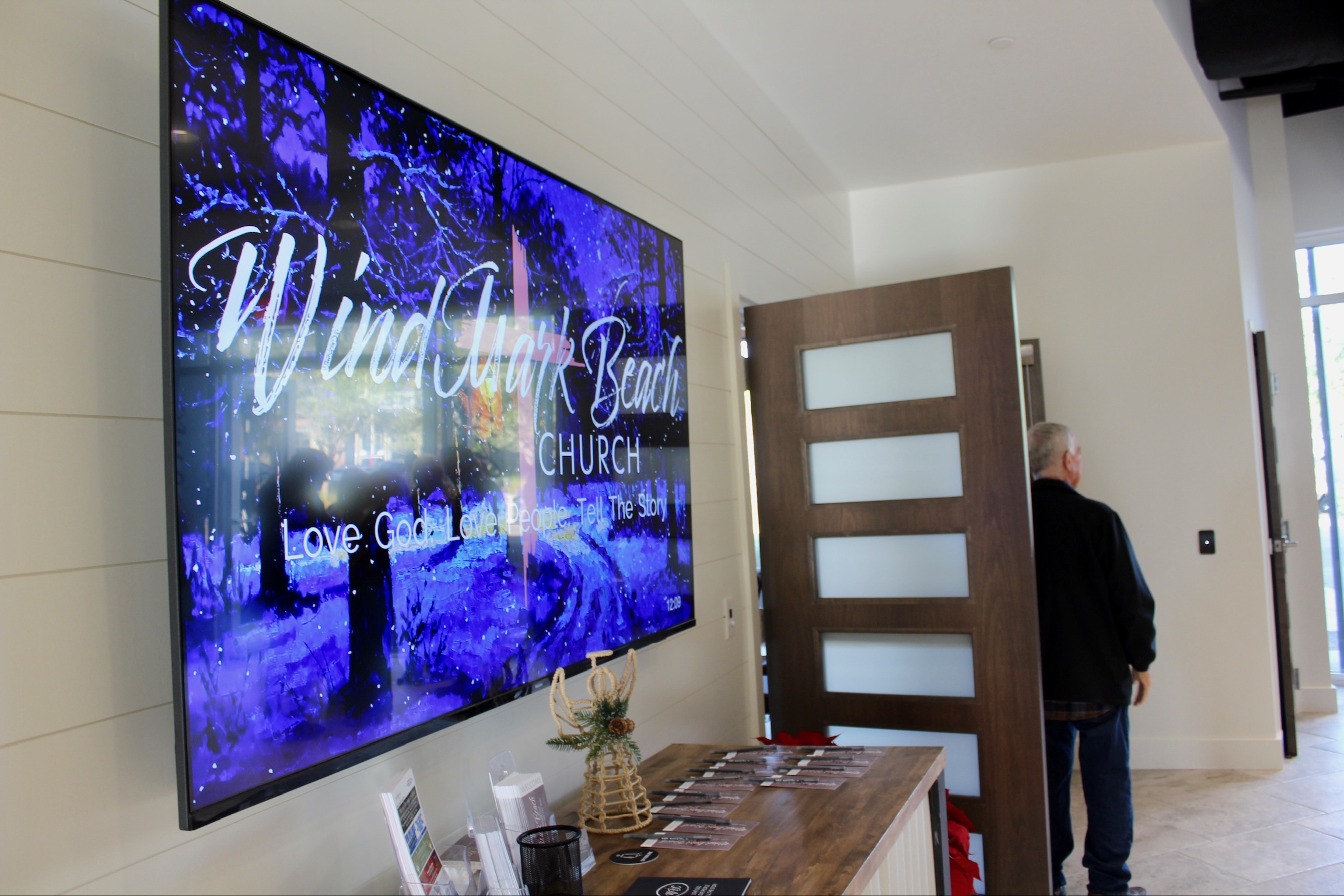 IMG_9338 LED digital signage displays at Windmark Beach Church